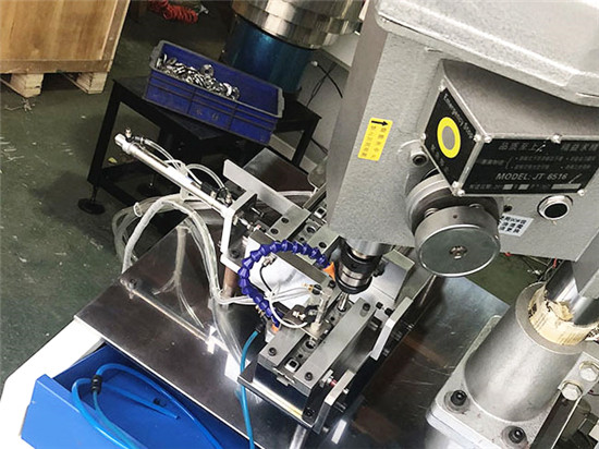 多軸鉆攻專(zhuān)機(jī)